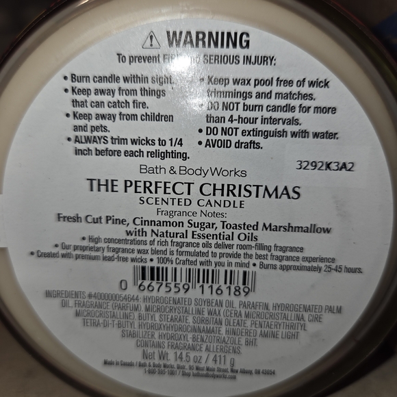 Bath & Body Works The Perfect Christmas Scented Candle 14.5 oz - Picture 4 of 4